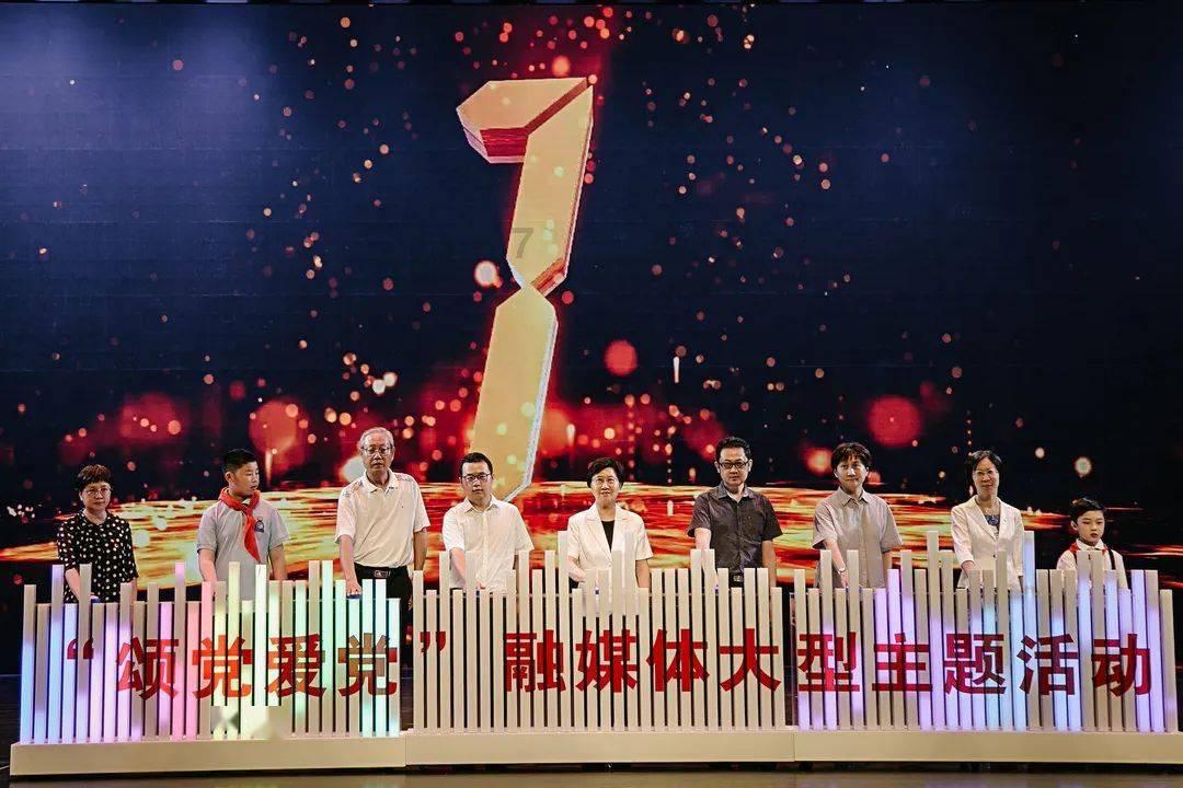 双拳难敌四手,恶虎擒不住群狼,好汉架不住人多的真正含义是什么?该如何理解?问答网-解答生活难题双拳难敌四手,恶虎擒不住群狼,好汉架不住人多的真正含义是什么?该如何理解?